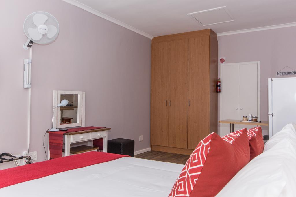 10 Windell Self Catering Accommodation Дурбанвілл Екстер'єр фото